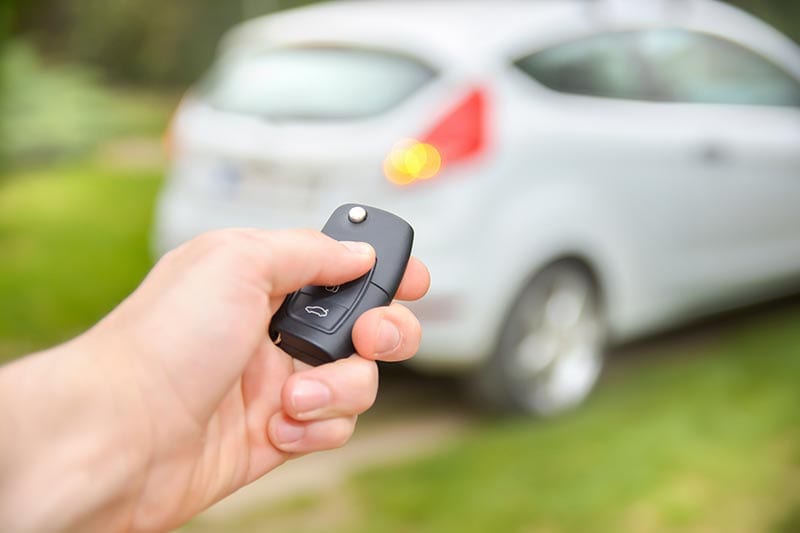 iStock_94203089_SMALL remote car starter